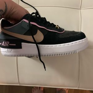 Nike Air Force 1’s WMNS 8.5